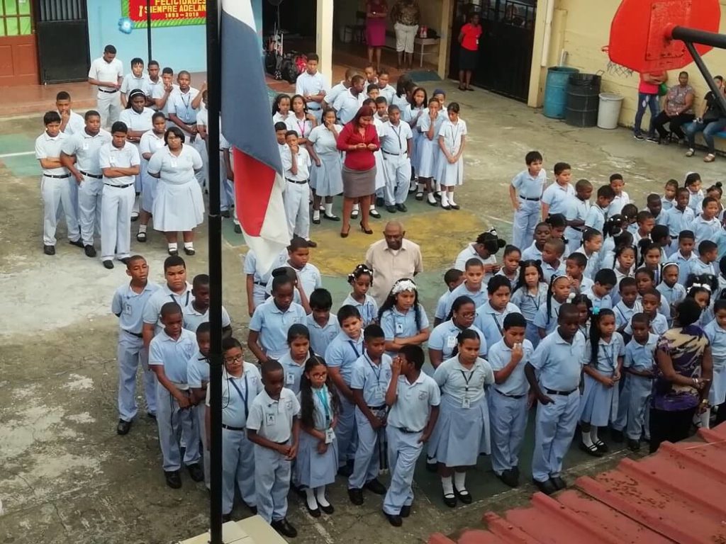 Colegio Episcopal de Cristo portada