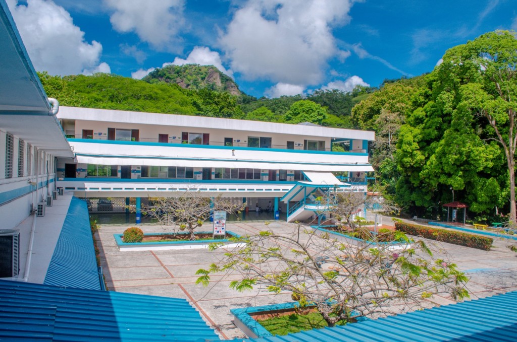 Colegio Nuestra Señora de Bethlem portada 4